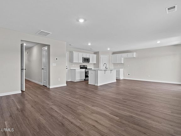 3rd image of 107 Jinks Street