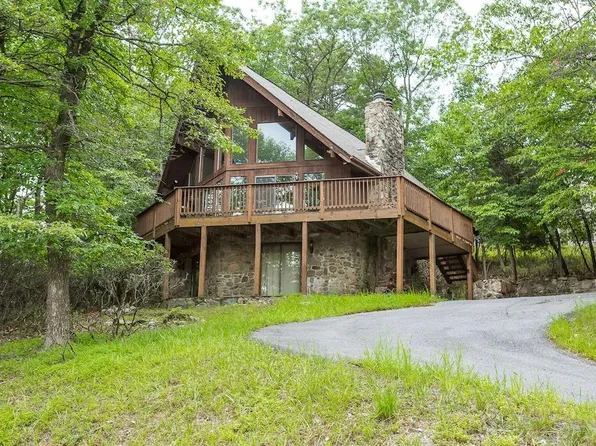 464 Rainier Rd, Mc Gaheysville, VA 22840