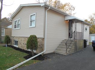 538 S Lincoln Ave, Waukegan, IL 60085