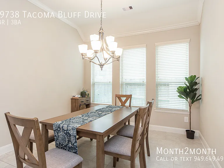 19738 Tacoma Bluff Dr — Photo 3
