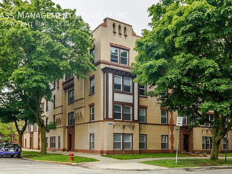 1735 W Pratt Blvd #2 — Photo 7