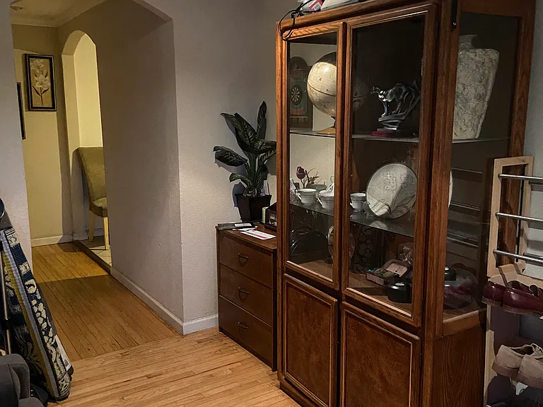 Pendragon Ln — Photo 3