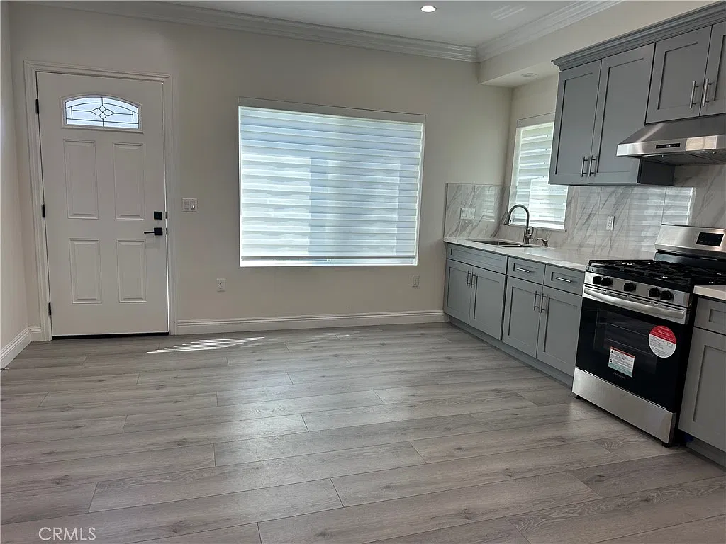1 bed, 612 sqft, $1,950 — Photo 2
