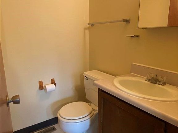 5th image of 619 Valkyrie St