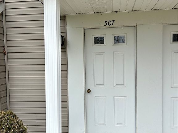 2nd image of 307 S Cayuga Rd #A