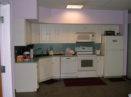 2nd image of 939 Salem St Unit 8