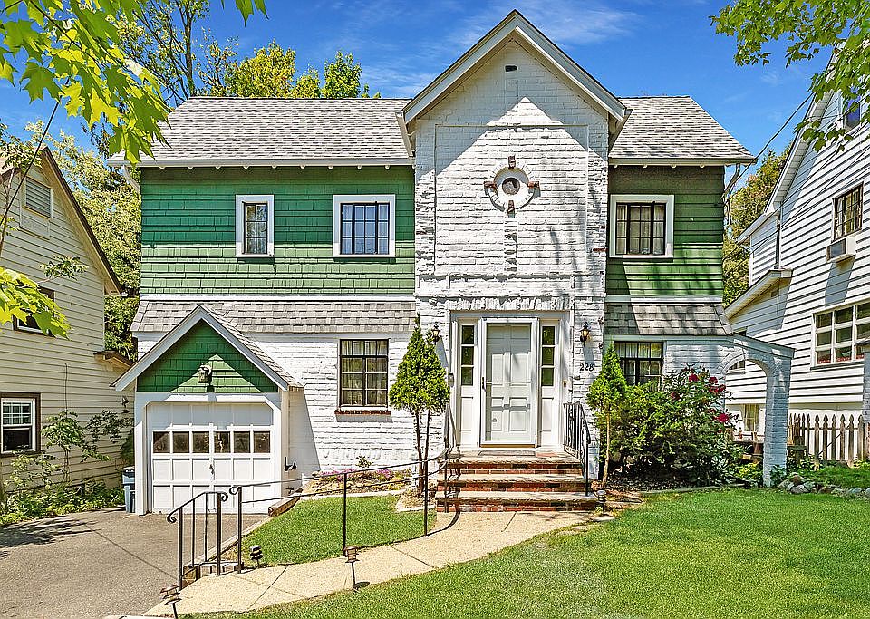 1st image of 228 Hillside Ave