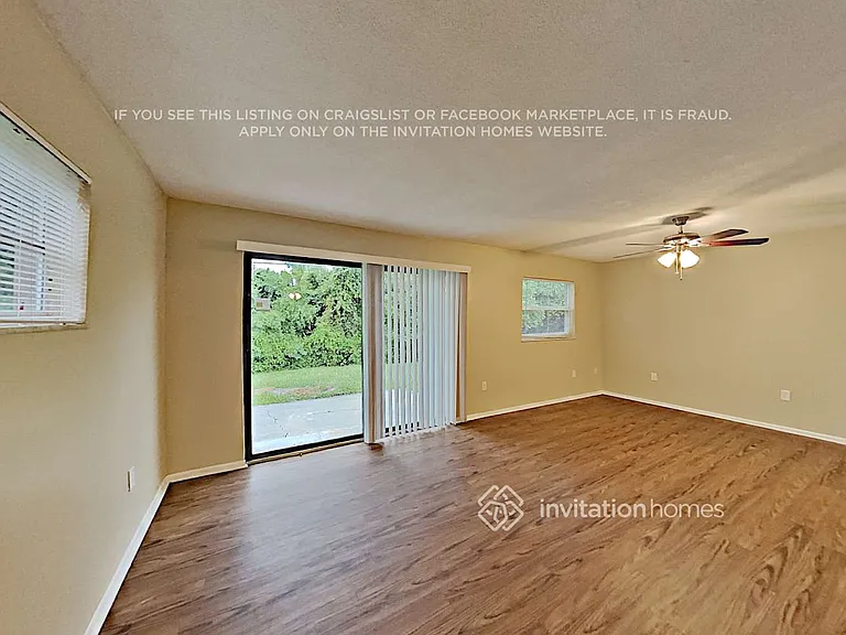 144 Mark David Blvd — Photo 6