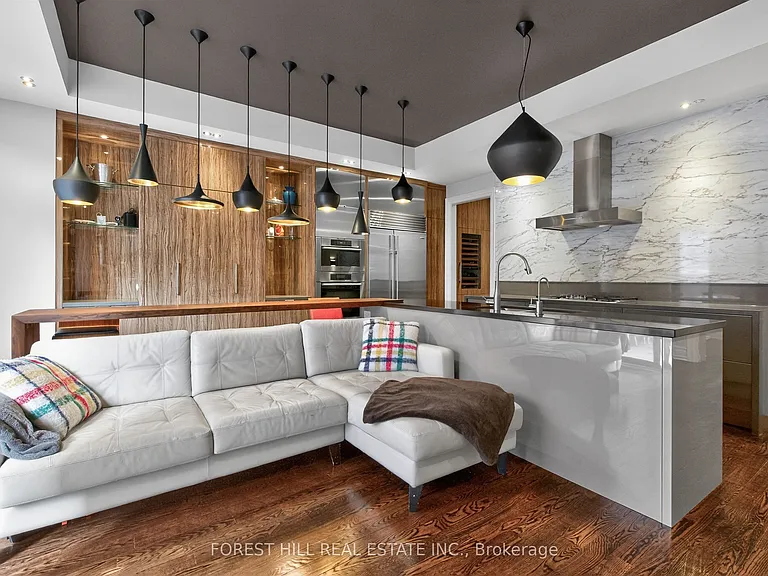 29 Webster Ave — Photo 9