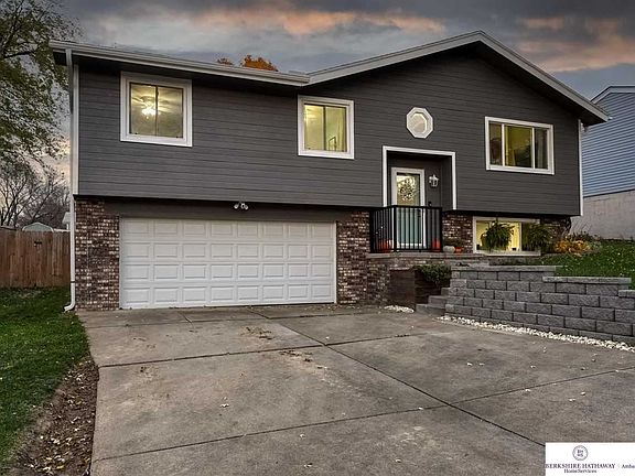 2nd image of 14912 Josephine St