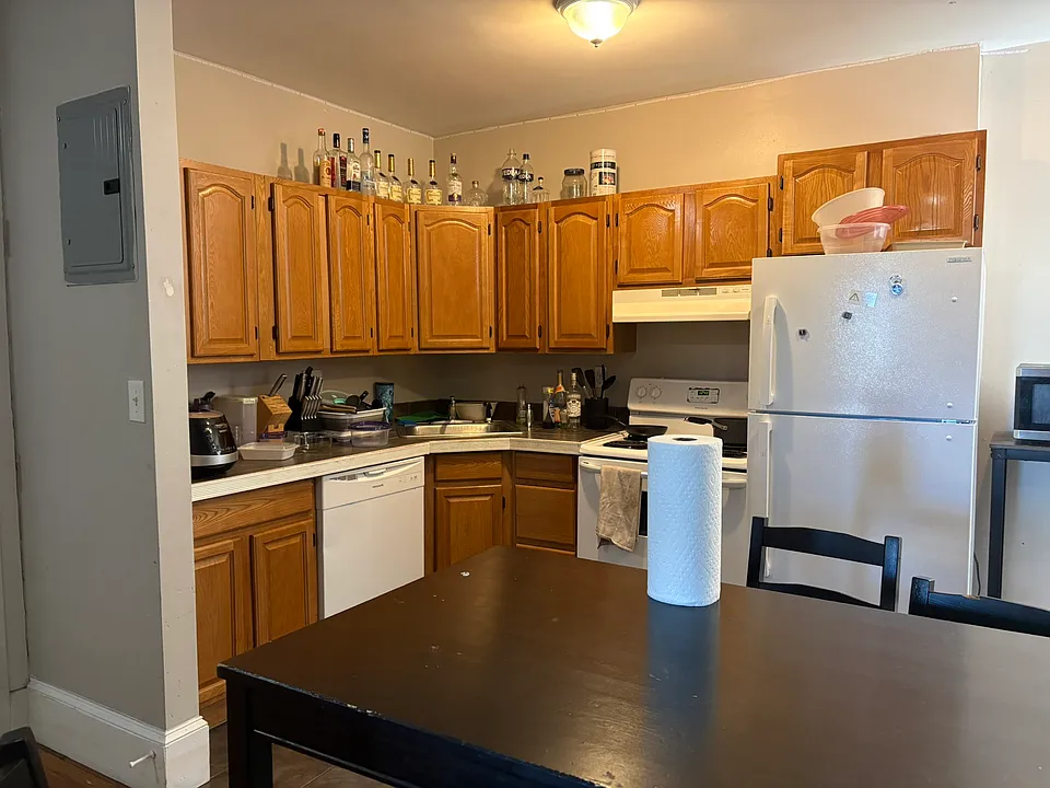 1056 Commonwealth Ave #33