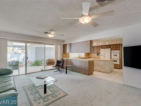 5th image of 237 Dalmatian Ln