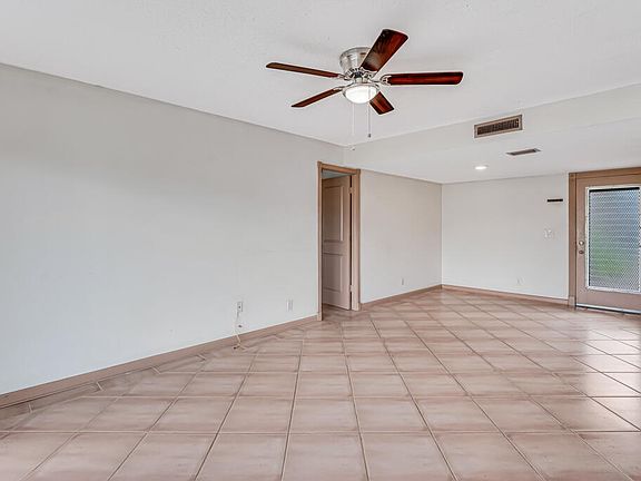 5th image of 199 Lake Carol Drive