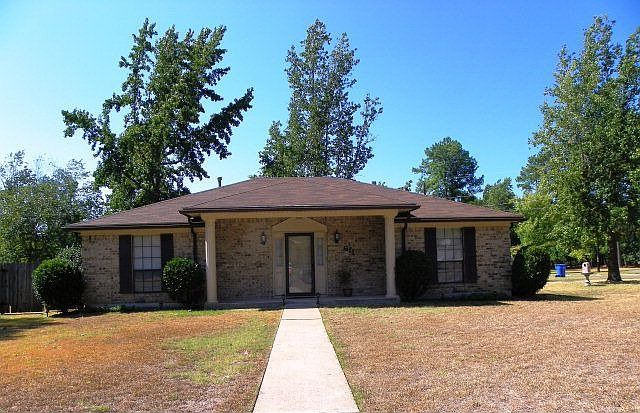 1st image of 611 Englewood Dr