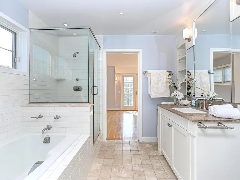 12 Davenport Ave #2 — Photo 17