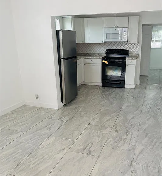 2116 W Pine St — Photo 6