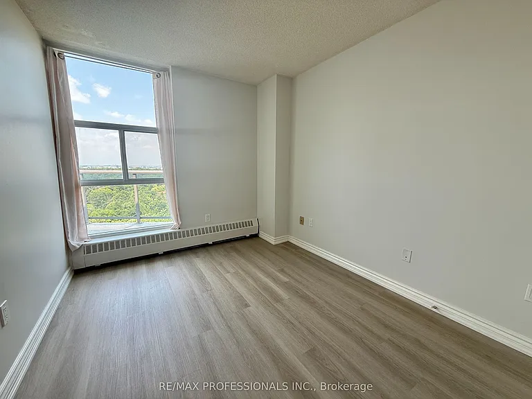 2665 Windwood Dr #1102 — Photo 39