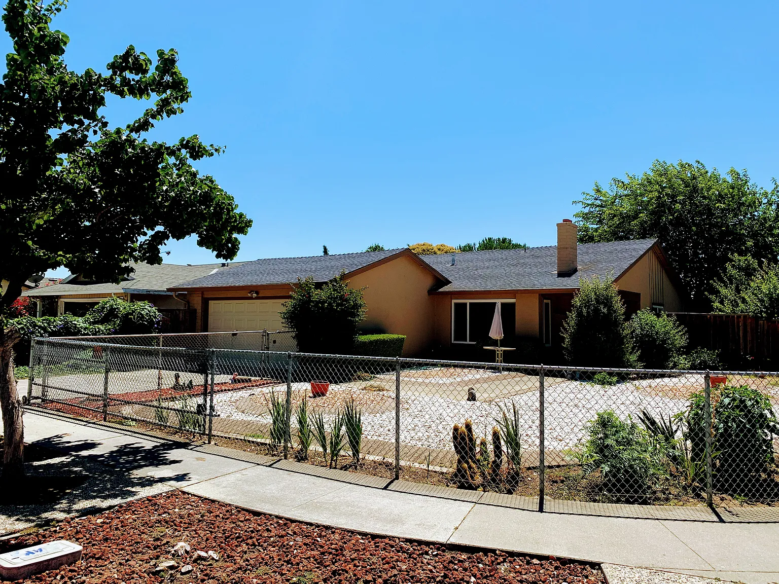 441 La Pala Dr photo 1