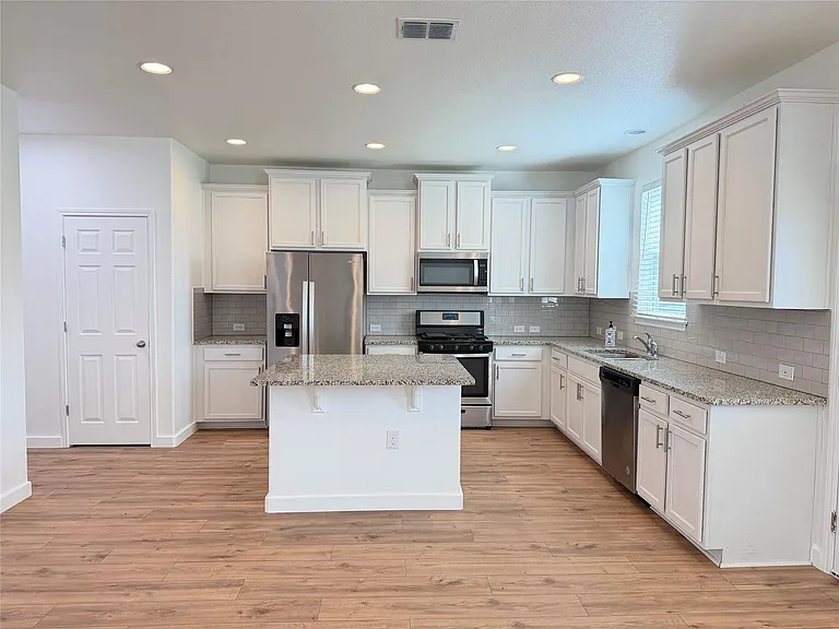 10321 Forest Grove Dr — Photo 9
