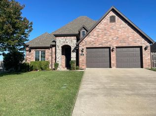 4201 Layton Rd, Bentonville, AR 72713