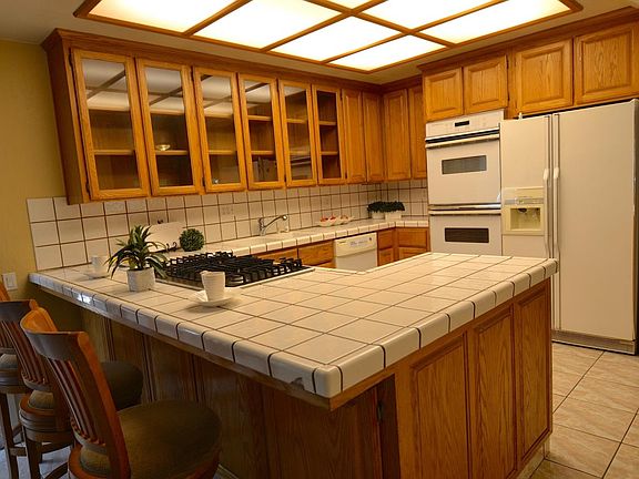 5th image of 480 Crow Ct