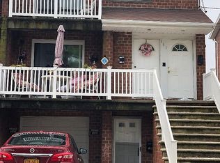 161 Beach 124th St, Rockaway Park, NY 11694