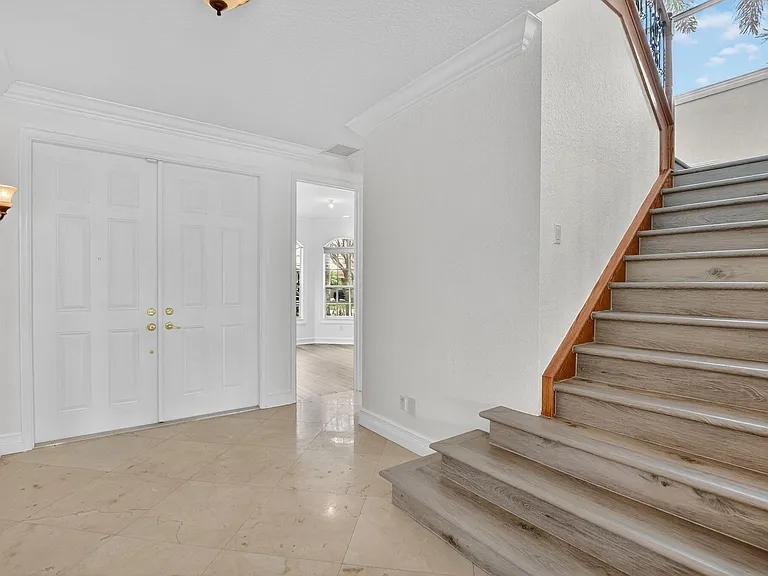 8326 Emerald Winds Cir — Photo 3