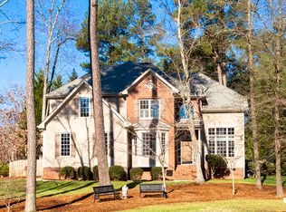 101 Silverado Trl, Cary, NC 27519