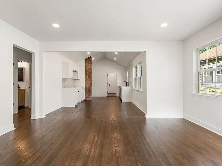 1166 N Boston Pl — Photo 6