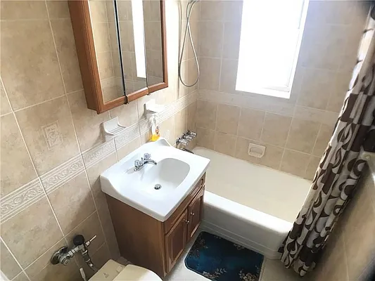 Sold by Remax Edge | media 29