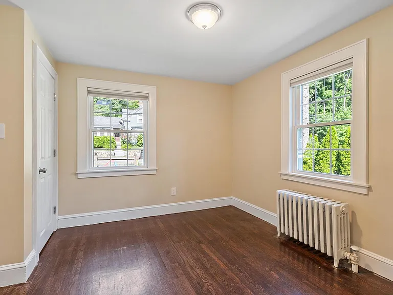 303 Central St — Photo 7