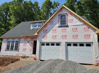 298 Riverside Dr, Meriden, CT 06451