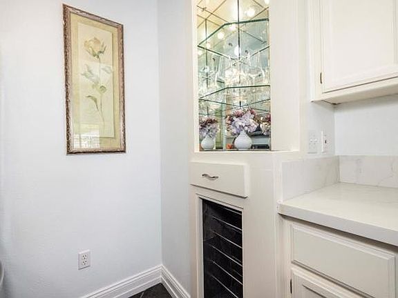 5th image of 2309 Hastings Shore Ln #18