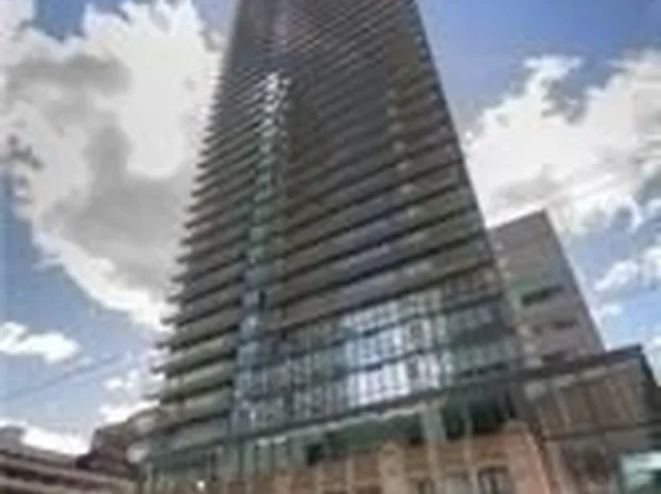 832 Bay St #209, Toronto, ON M5S 1Z6