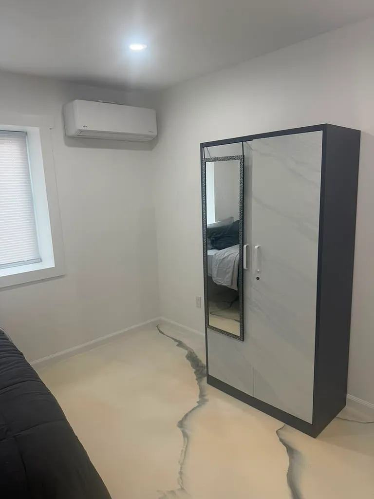 4 bed, 2250 sqft, $1,200 — Photo 4
