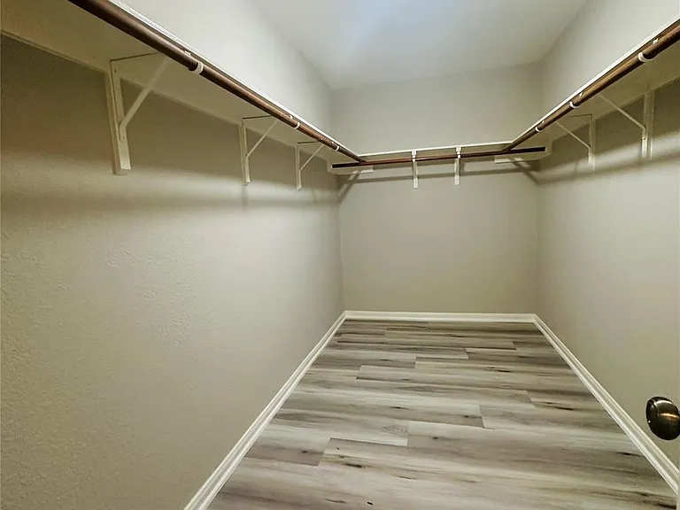 3514 Benjamin Franklin Ln — Photo 11