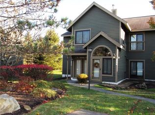 5034 Summit View Ct, Hidden Valley, PA 15502