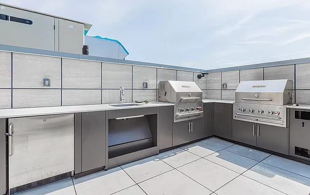 Rented by Bond New York | media 328