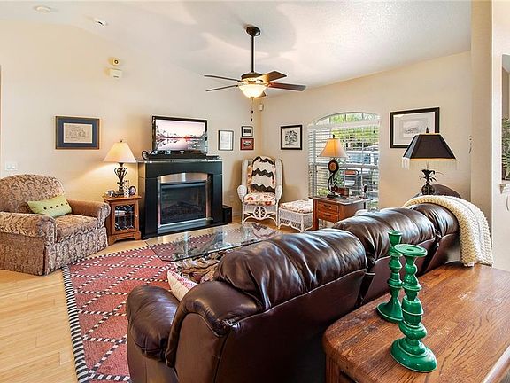 5th image of 3661 Garlenda Ave