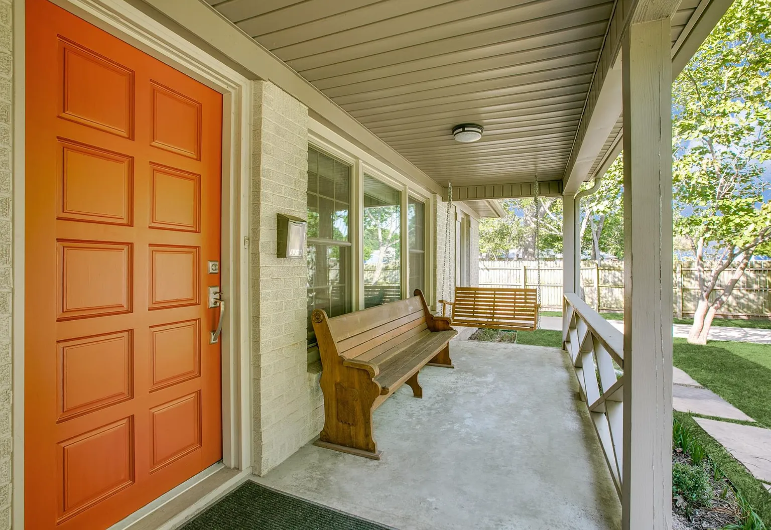 3 bed, 1606 sqft, $3,350 — Photo 3