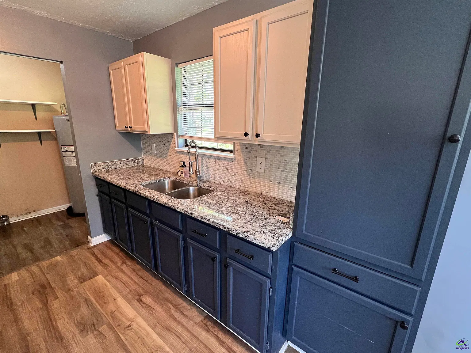4 bed, 2.0 bath, 1152 sqft, $1,500 — Photo 2