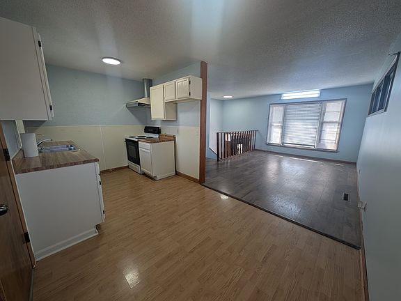 5th image of 2204 S Bennett St