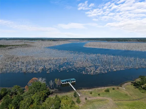 515 Shoreline Dr, Dodd City, TX 75438