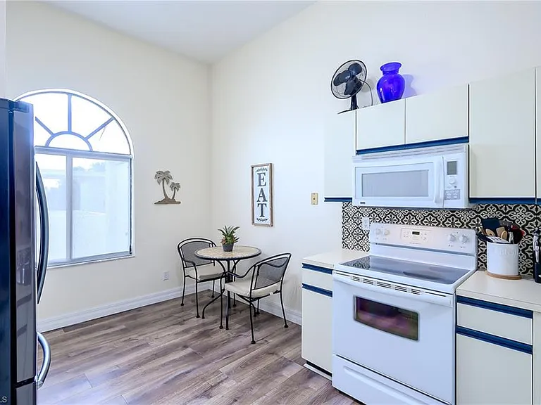 586 Beachwalk Cir #O-305 — Photo 9