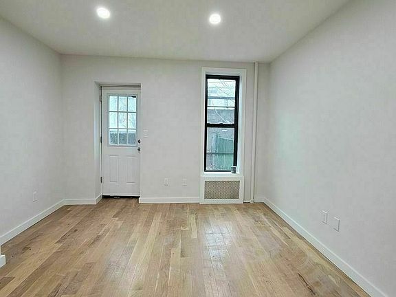 5th image of 192 Rockaway Ave APT 1