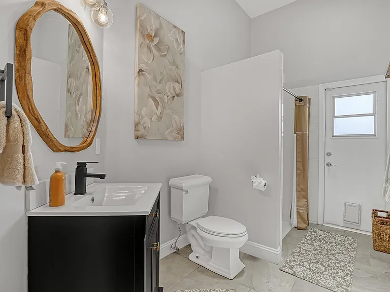 12925 Saint Davids Ct — Photo 36