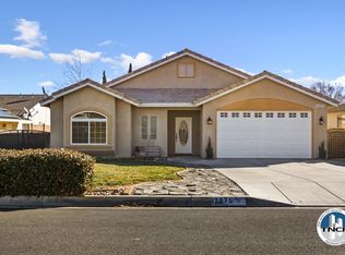 12875 Candlewick Ln, Victorville, CA 92395