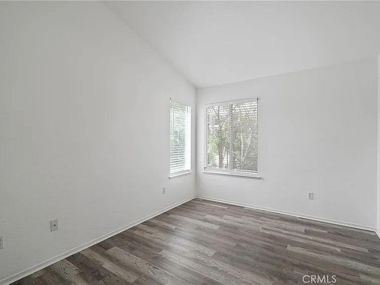 26580 Brickenridge Cir — Photo 16