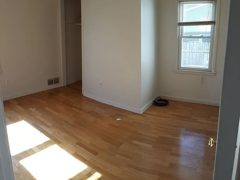119 N Center St — Photo 7