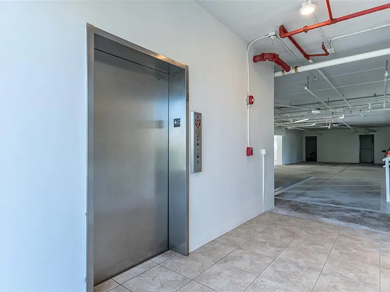 8581 Amberjack Cir #301 — Photo 35